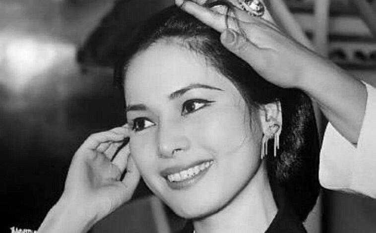 Unggah Gambar Bugil, Pevita Pearce Tuai Kontroversi