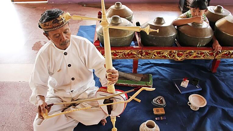 Life Still Tough for Believers in Minority Faiths in Indonesia