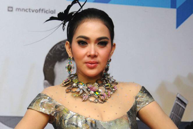 10 Nama Asli Artis Indonesia, Pasti Gak Akan Nyangka Deh!