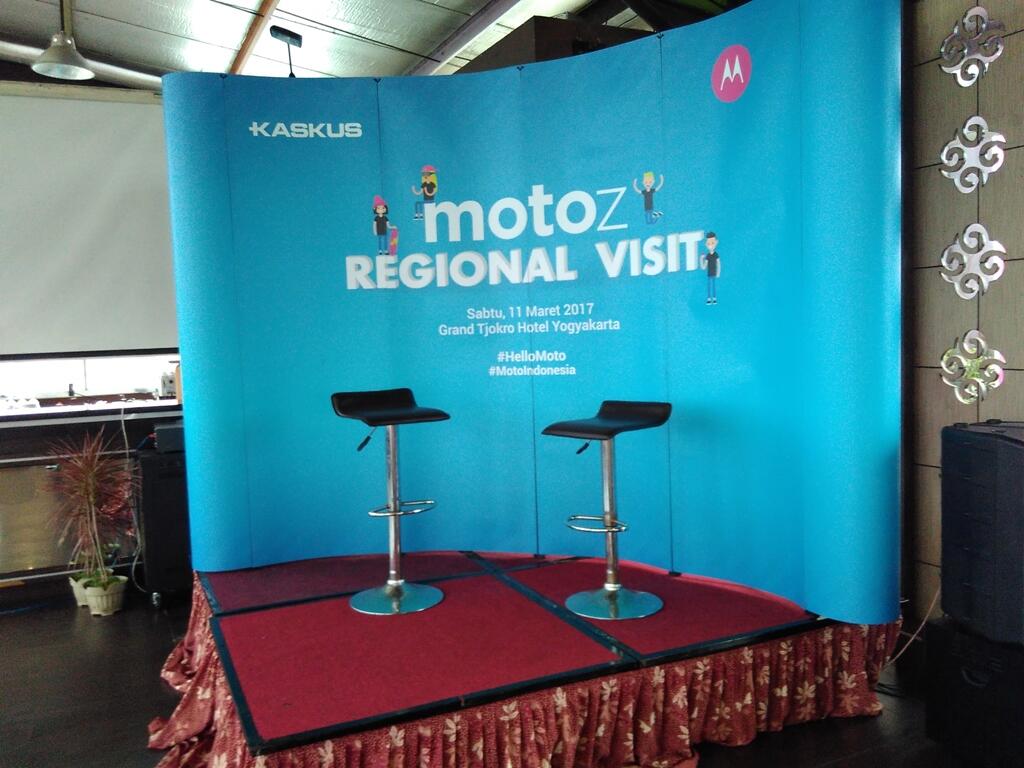 &#91;TC MOTO Z&#93;Hidup Mahasiswa Simple Untuk Masa Depan Menggunakan MOTO Z