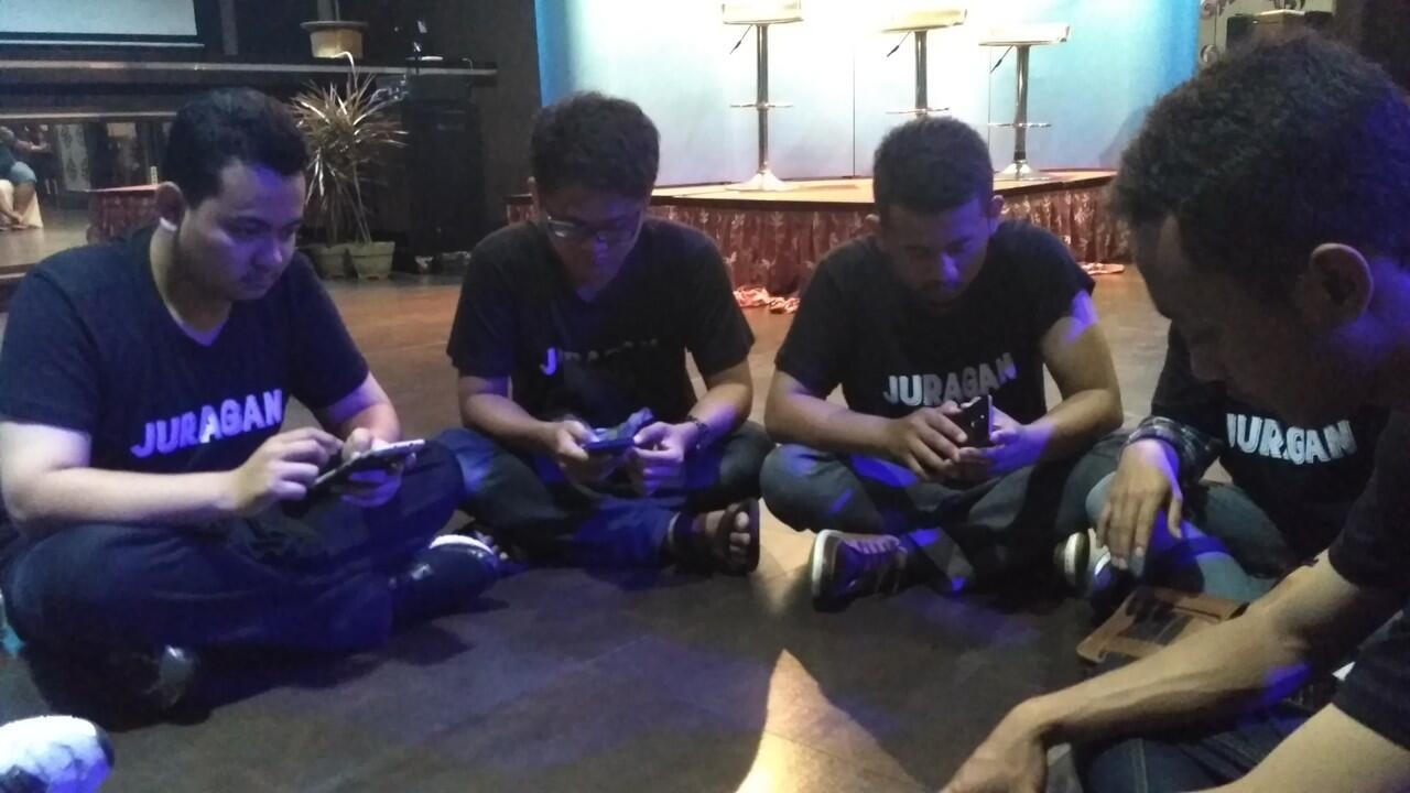 &#91;TC MOTO Z&#93;Moto Z to Yogyakarta, Manjain Mata Lo nonton Film Ala Bioskop