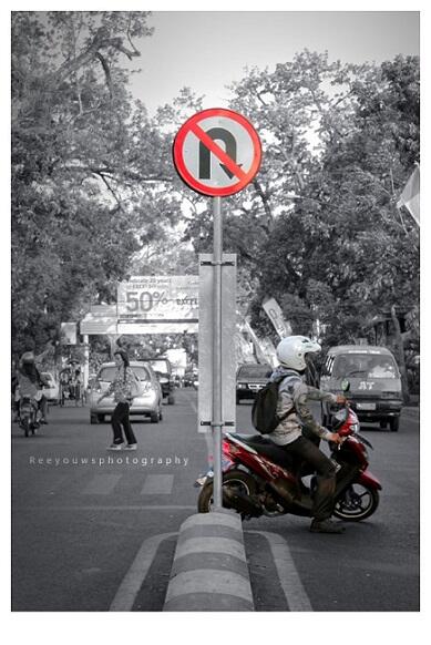 10 Rambu Lalu Lintas yang Sering Diabaikan