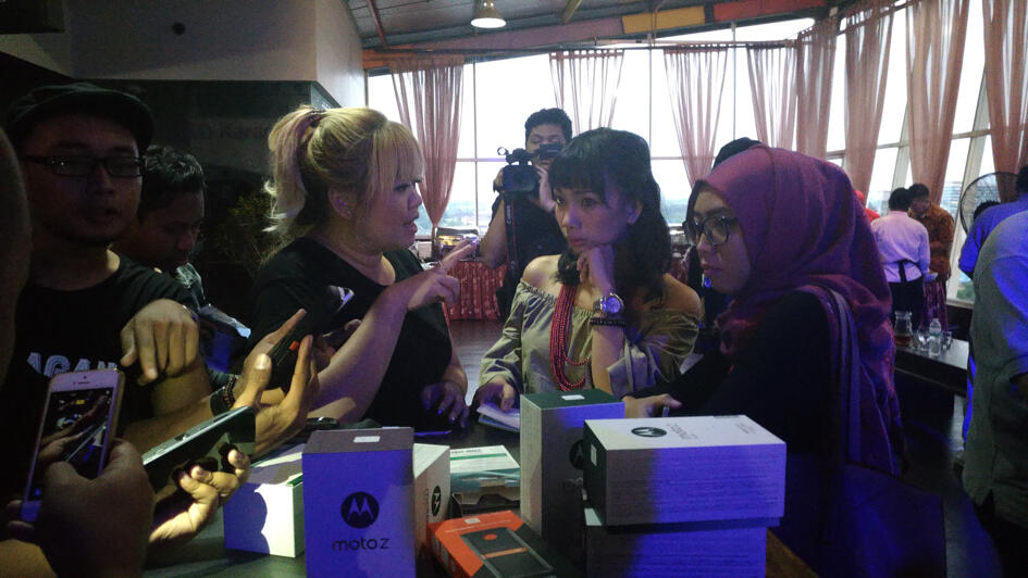 &#91;TC MOTO Z&#93; Smartphone Keren dan Handal