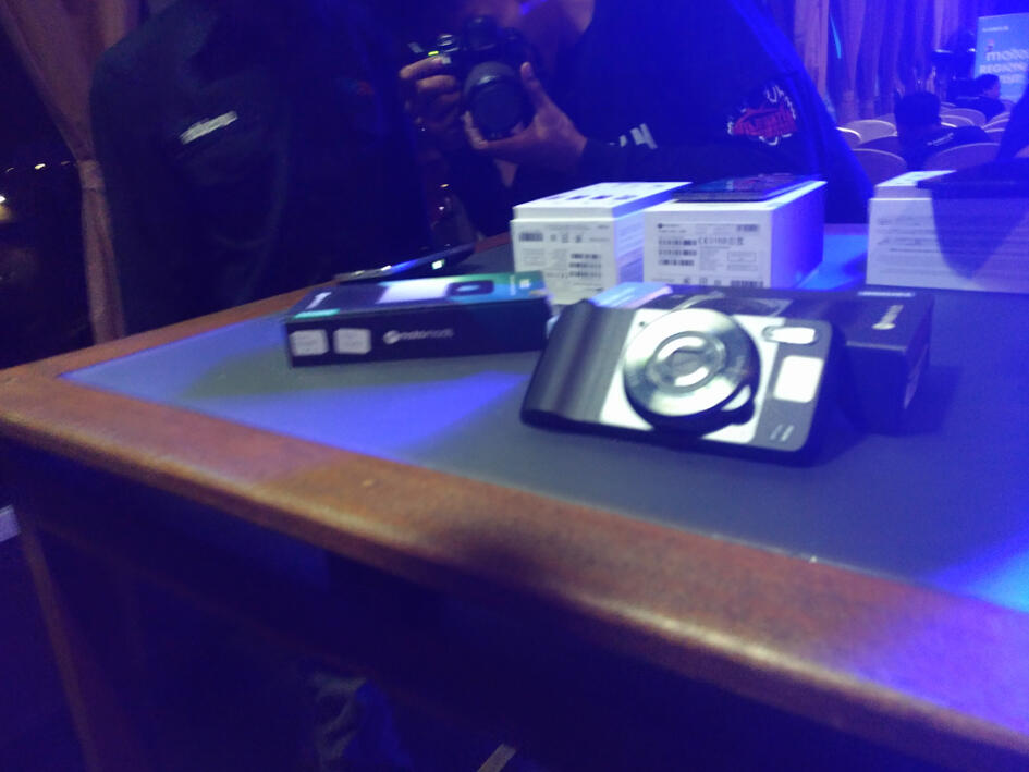 &#91;TC MOTO Z&#93; Dengerin Musik Berasa Nonton Konser Karena Pake Moto Z