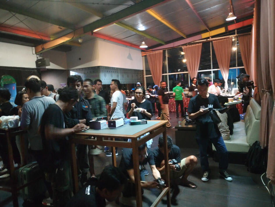 &#91;TC MOTO Z&#93; Dengerin Musik Berasa Nonton Konser Karena Pake Moto Z