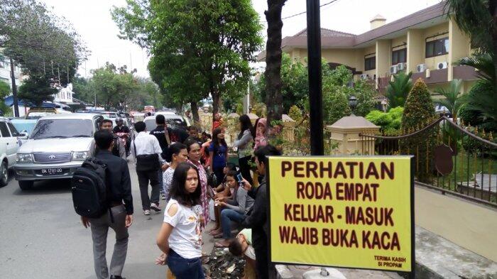 Pengunjung Dilarang Jenguk Tahanan Pascakericuhan Pembebasan Raja Kalimas