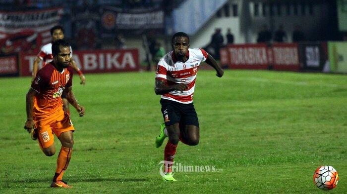 Madura United Ditinggal Greg Nwokolo ke Singapura