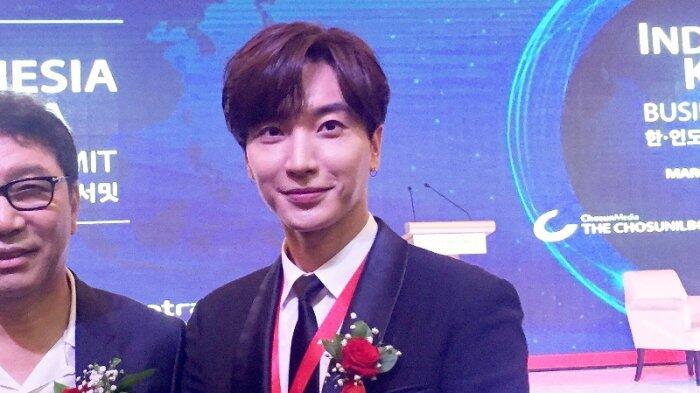 Lee Teuk Undang Presiden Jokowi Nonton Konser Super Junior