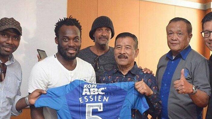 Michael Essien Gabung ke Persib Bandung Beritanya Paling Banyak Dicari