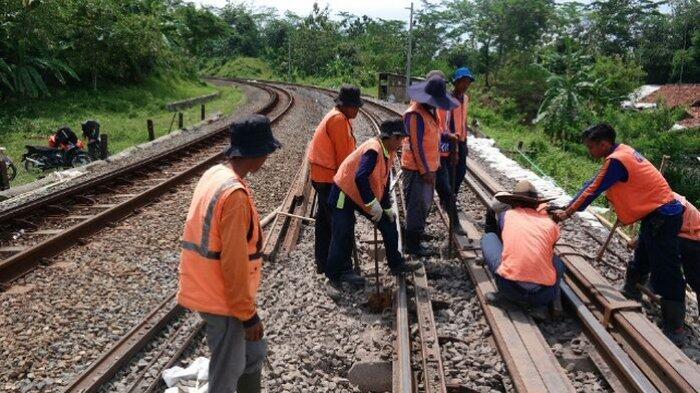 Ahli Tanah Dilibatkan Mengecek Pergeseran Tanah di Jembatan Rel Kereta Api Cisuren