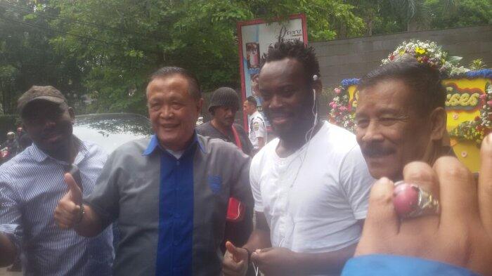 Michael Essien Tiba di Bandung, Kado Ulang Tahun Persib Bandung ke-84