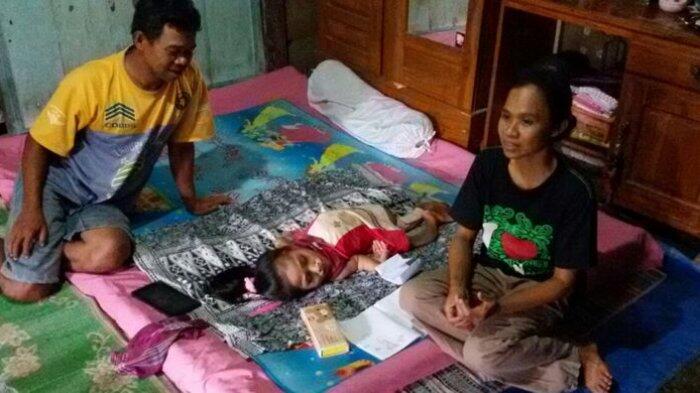 Kisah Rusmiyati, Merawat Dua Anaknya yang Lumpuh di Tengah Keterbatasan Keuangan