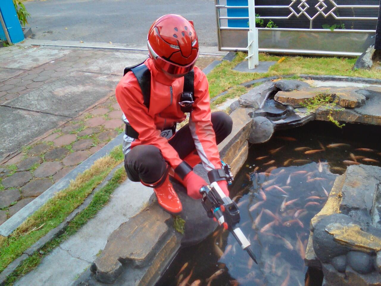 Power Rangers Mancing Ikan