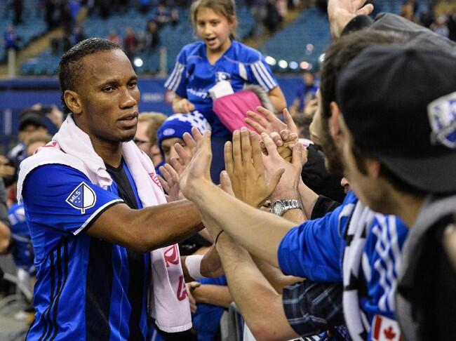 Dikabarkan Mengincar Drogba, Persib: Kenapa Tidak?
