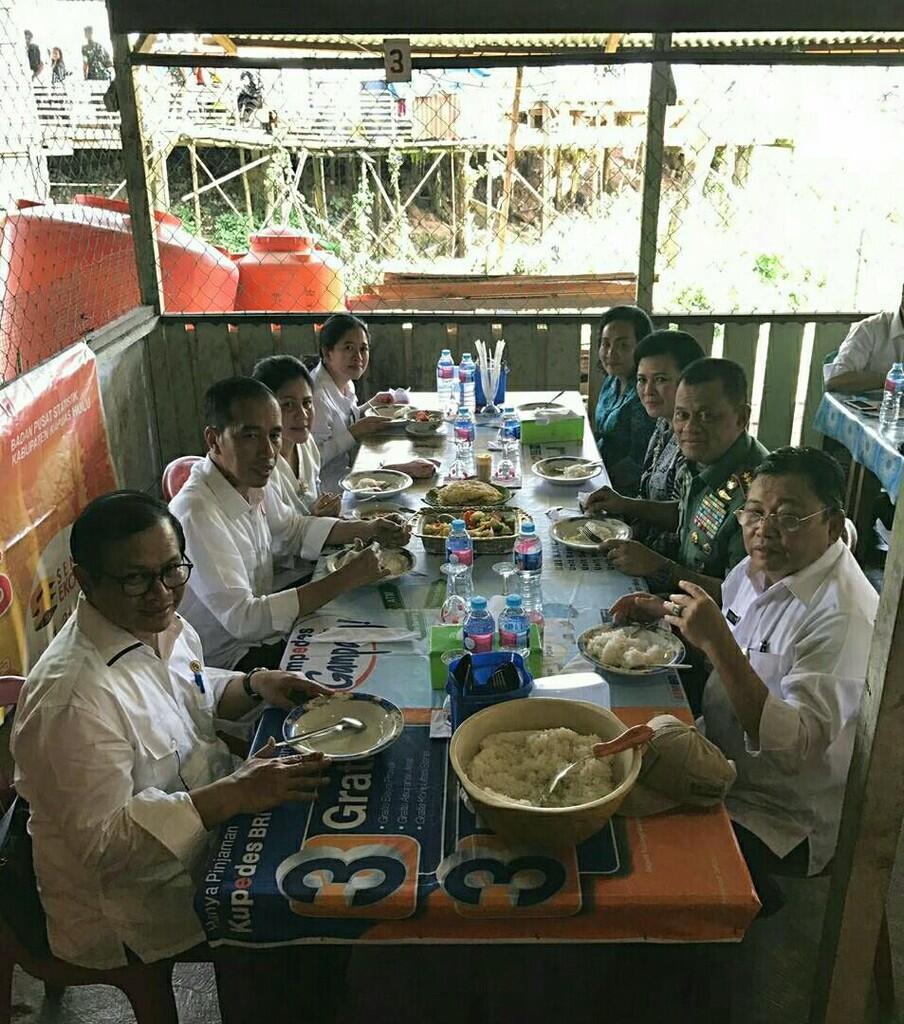 Jokowi: Ayam Bakar, Sop Tulang, Nasi Uduk sampai Bakso, Semua Ada di Sini