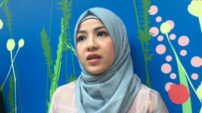 Istri Desta Sedikit Terbebani Harus Jadi Jomblo
