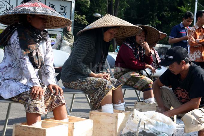 Aksi Cor Kaki: Korban Dibalik Kepentingan Segelintir Orang