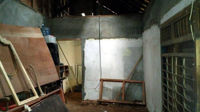 Indra Akhiri Hidupnya di Rumah Kosong Milik Orangtuanya yang Tidak Terurus