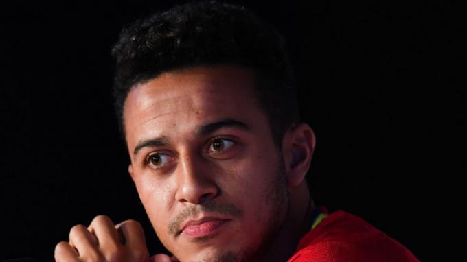 Barcelona Ingin Bawa Pulang Kembali Thiago Alcantara