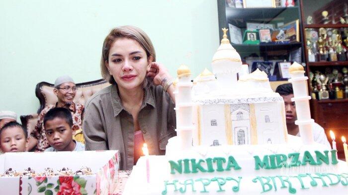 Senangkan Diri Sendiri, Nikita Mirzani Hadiahkan Merecedes di Hari Ulang Tahunnya