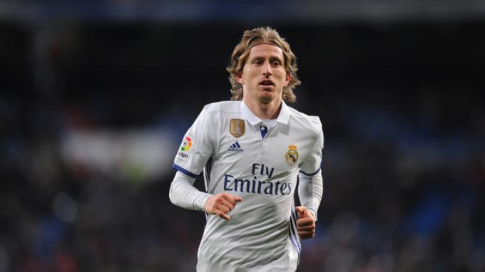 Luka Modric Layak Perkuat Barcelona kata Ivan Rakitic