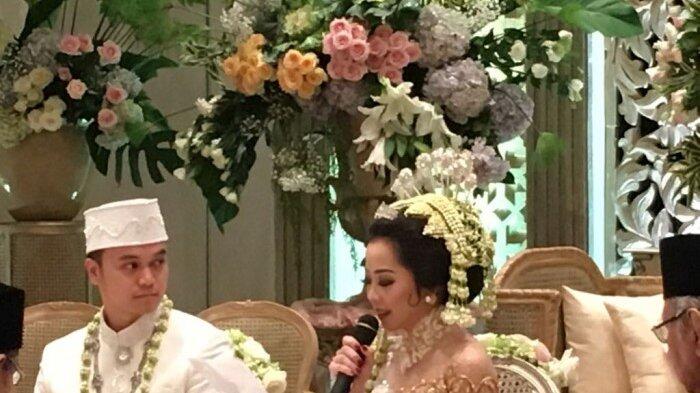 Dulu Teman SMA, Kini Pria Ini Jadi Suami Karina Salim