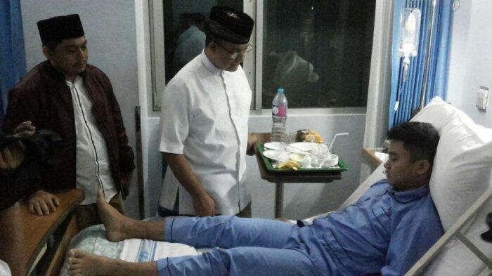 Anies Jenguk Korban Lift Jatuh di Rumah Sakit Pusat Pertamina