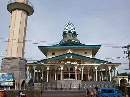 MASJID TERMEGAH DI KEDIRI