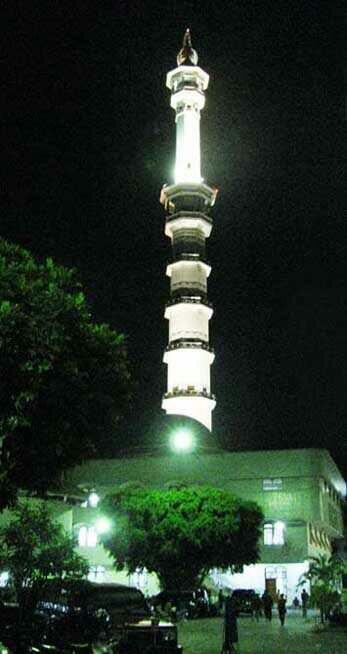 MASJID TERMEGAH DI KEDIRI