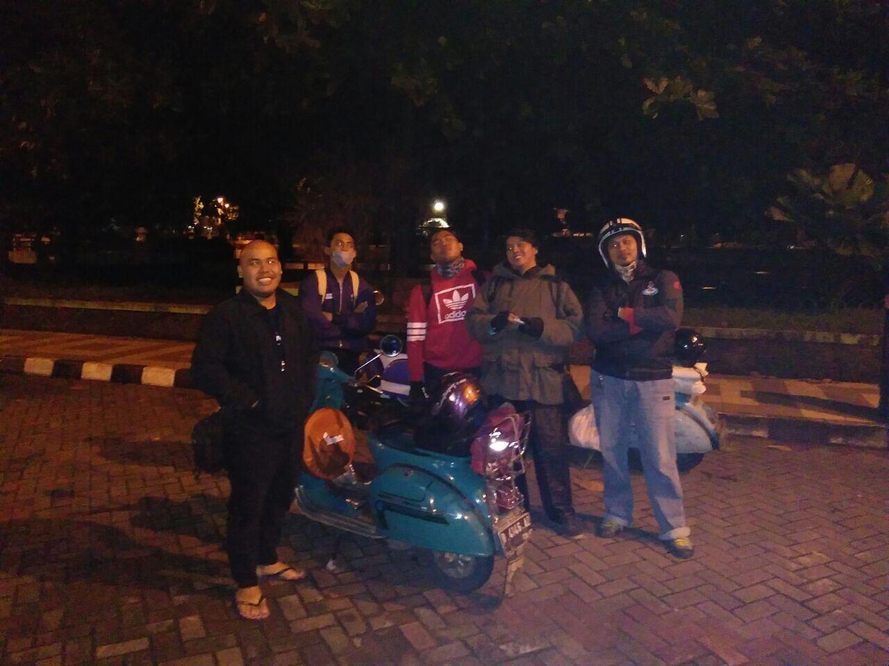 FR : VESPAKUSER GOES TO PANDEGLANG -TOURING AMAL PANTI ASUHAN HASANUDIN-