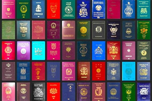 Alasan Kenapa Hanya Ada 4 Warna Paspor di Dunia