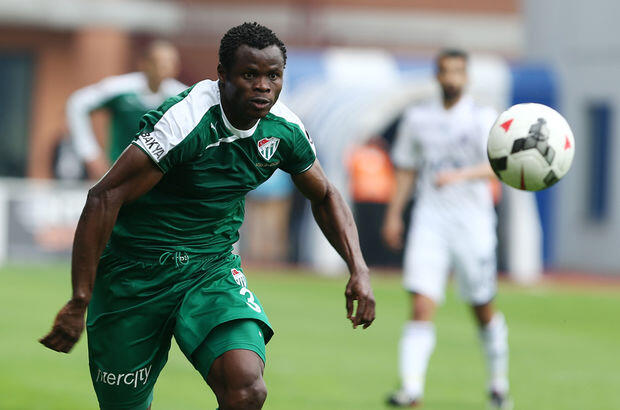 Pesepakbola Uzur Dunia yg masih Layak Bermain di Liga Indonesia (ESSIEN'S EFFECT)