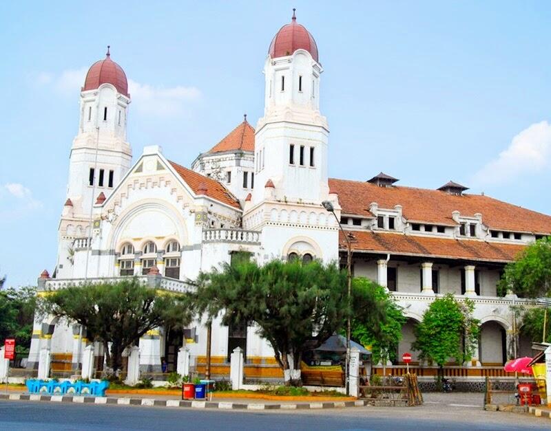 Woooww...7 Bangunan Belanda di Indonesia yang paling megah