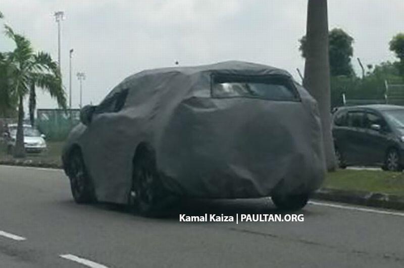 Kocak Gan! Uji Jalan Honda CR-V Ditutup Menggunakan Terpal