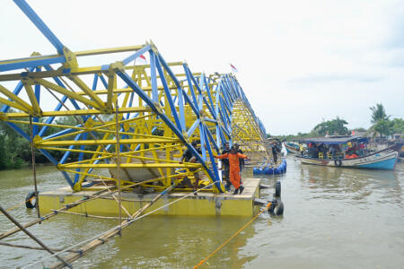 Jembatan Apung Kampung Laut Cilacap Masih Tahap Evaluasi Simulasi Beban