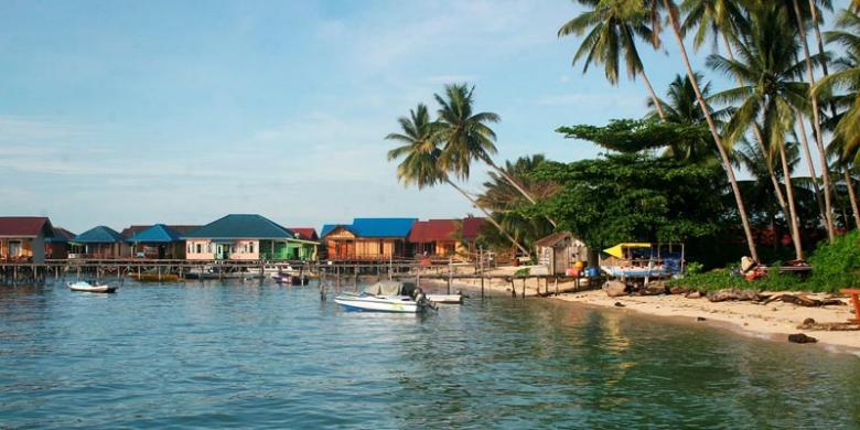 1 Danau.. 2 Rasa.. Labuhan Cermin.. Kalimantan Timur