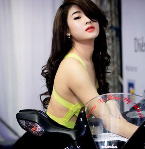 Menguak Tabir Salon Plus-Plus, Tarif Wanitanya Hmmmm..