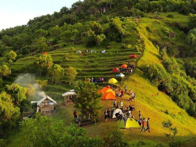 Bosen Ngecamp di Gunung? Cobain Tempat Seru Ini