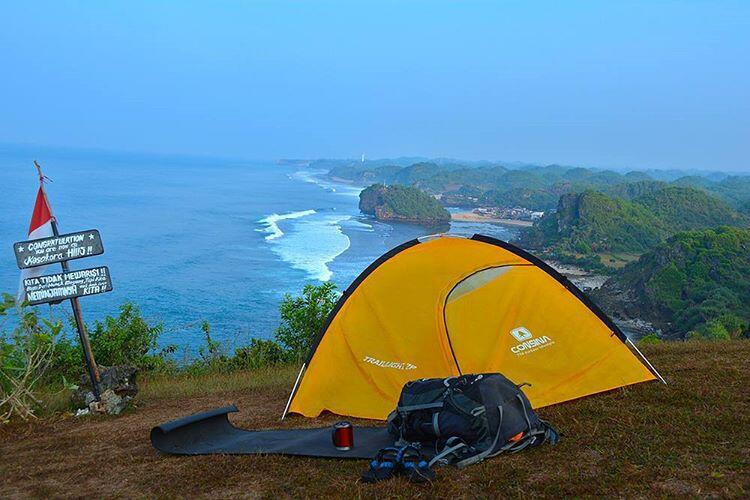 Bosen Ngecamp di Gunung? Cobain Tempat Seru Ini
