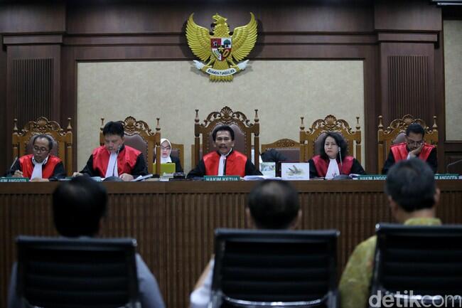 Andi Narogong Tersangka Baru Korupsi Proyek e-KTP