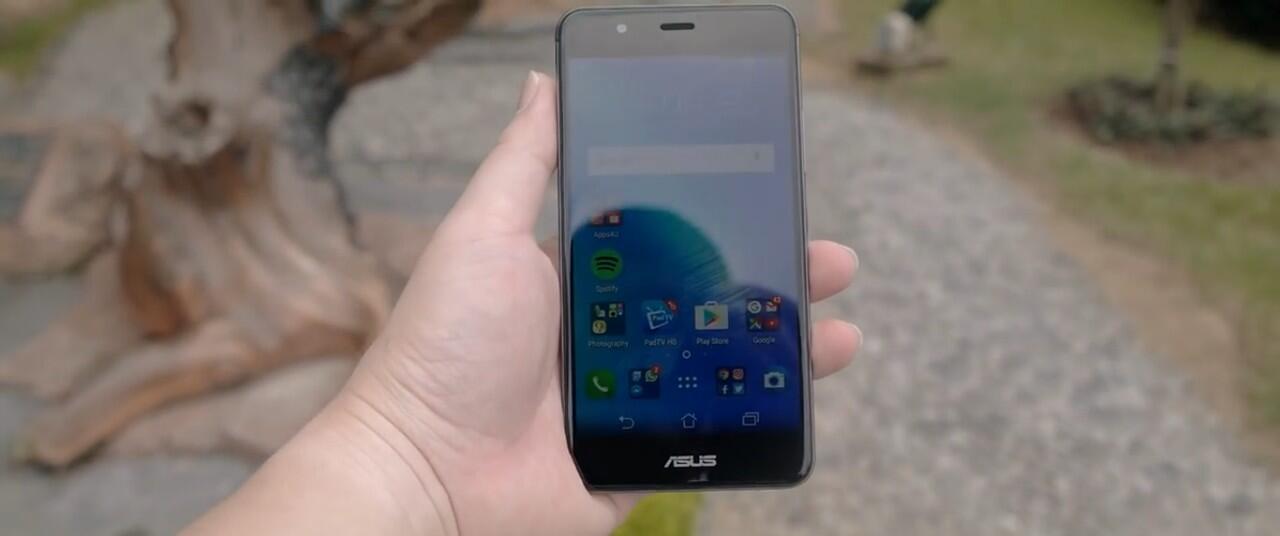 Zenfone 3 Chapter 1:ASUS ZENFONE 3 MAX: VARIAN ZENFONE 3 SERIES DI 2 JUTAAN