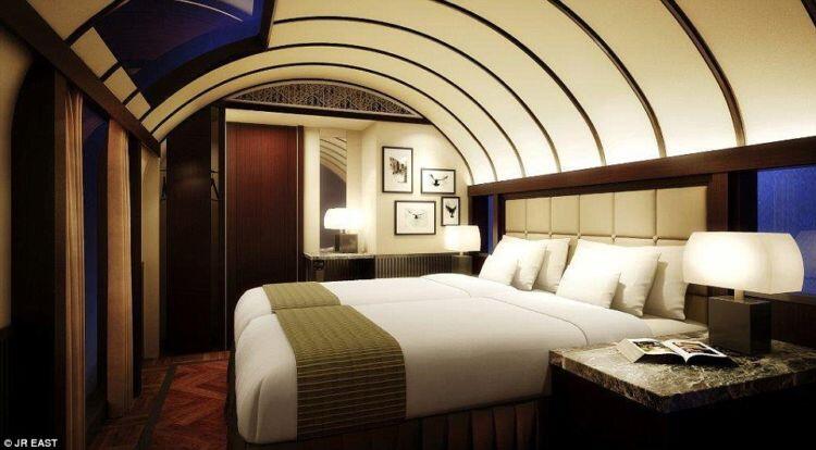 Punya Interior Mewah, Ini Kereta Api Atau Hotel Bintang Lima?