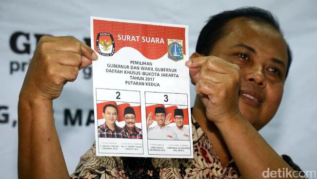 Djarot Pakai Peci di Surat Suara, Anies: Kita Senang Ditiru Lagi