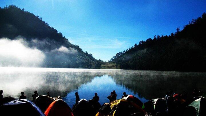 Kisah Hantu ‘Sugus’ yang Menemani di Ranu Kumbolo