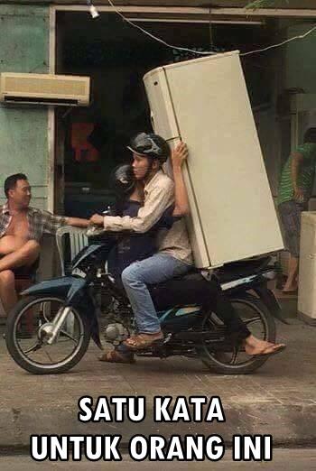 15 Meme 'satu kata' ini penuh makna dan lucunya nggak ketulungan