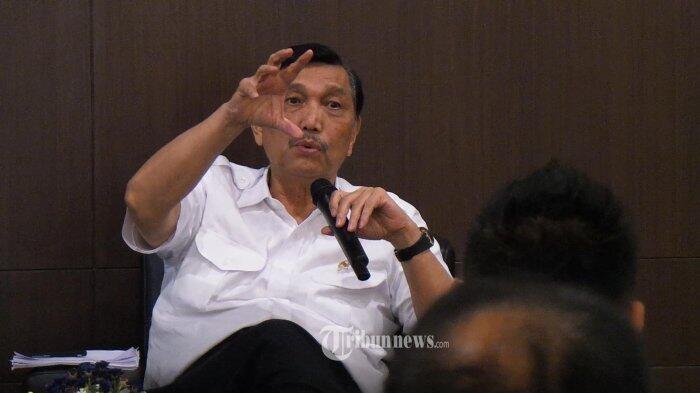 Jokowi Disarankan Naik Esemka, Luhut: Kamu Aja yang Naik, Jangan Presiden