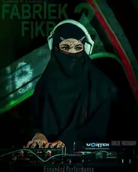 Mengenal lebih dekat Chika, DJ berhijab lagi viral di medsos