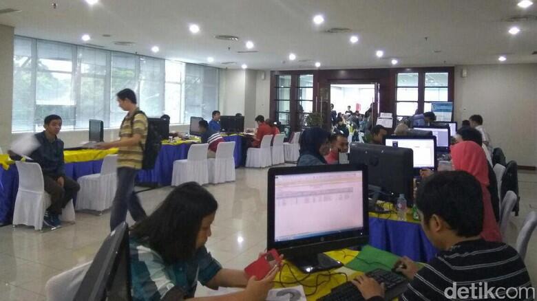 Weekend Terakhir Tax Amnesty, Warga Padati Kantor Pajak Pusat