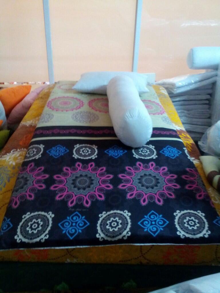 Perlengkapan tidur (bantal silikon std hotel, matras protector, matras lantai (HDP))