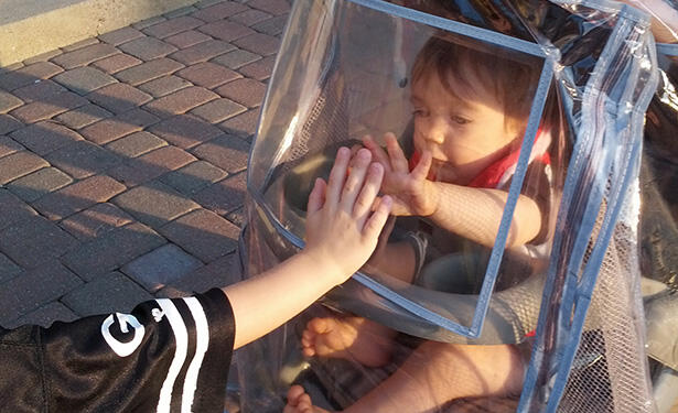 Terlahir Tanpa Sistem Kekebalan Tubuh, Merekalah "Bubble Boy" di Dunia Nyata